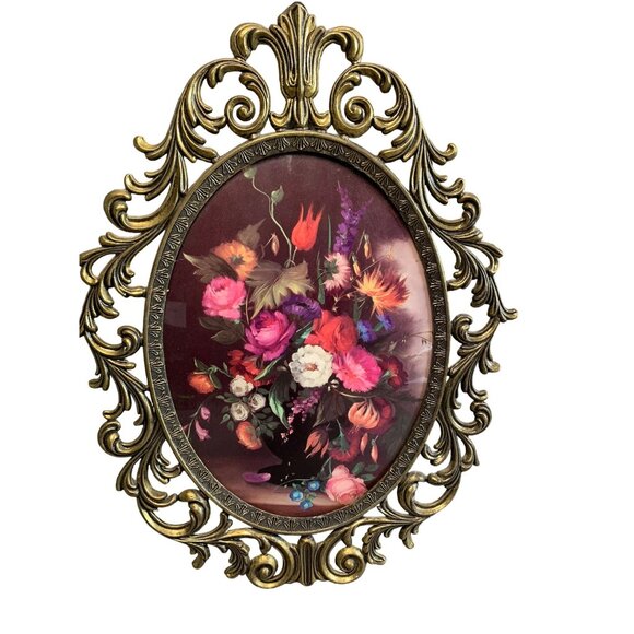 Vintage Brass Oval Ornate Convex Flowers Picture Frame Made in Italy 13.5" x 10"